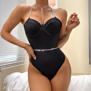 âChain-Enhanced Cross Back Bodysuit - S/M - Black