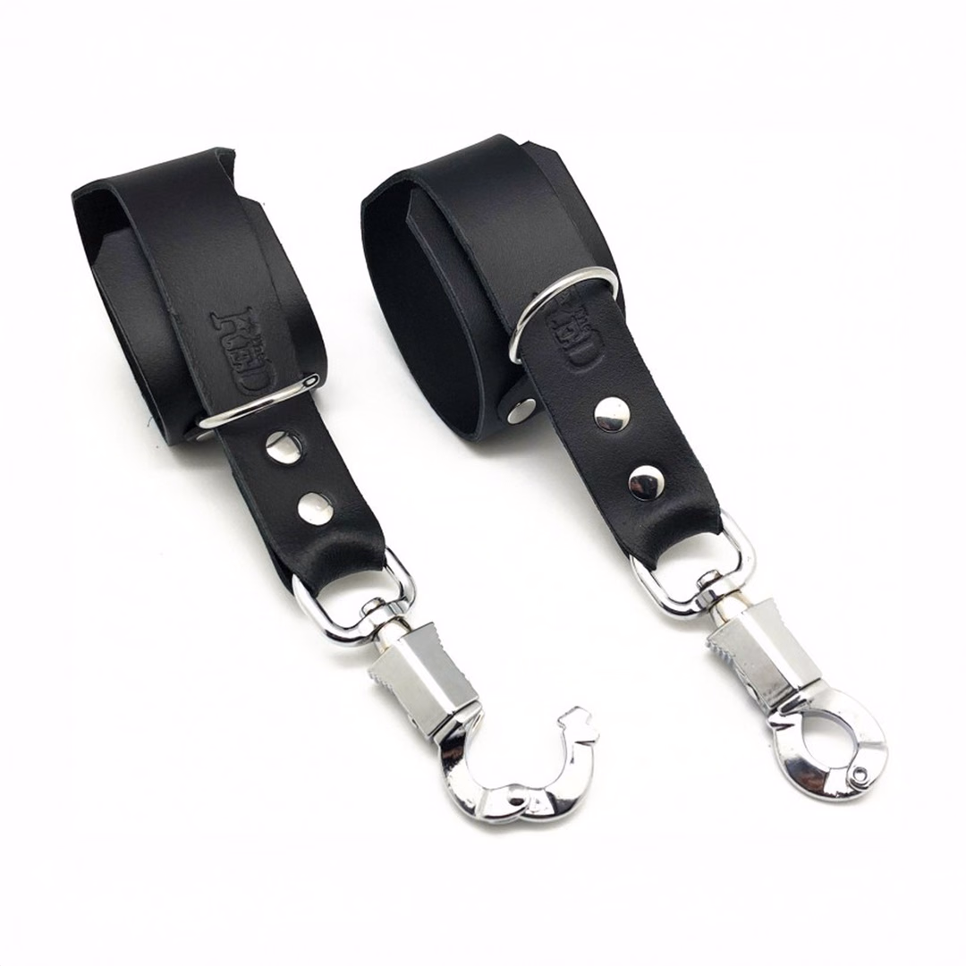 Leather Handcuffs with Anti-Panic Carabiner - Black - 2